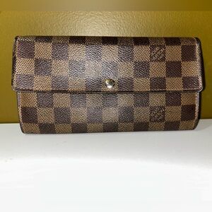 LOUIS VUITTON DAMIER WALLET